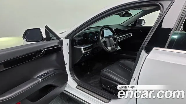 Hyundai Grandeur GN7 — Фото автомобиля 15