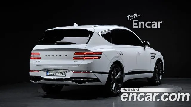 Genesis GV80 — Фото автомобиля 2