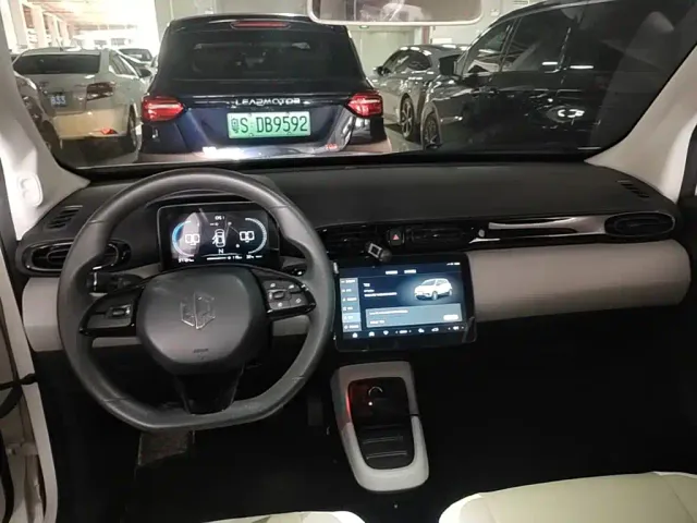 Leapmotor T03 — Фото автомобиля 9