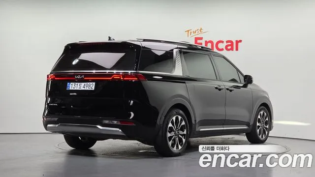 Kia Canival Carnival 4 поколение Дизель 9 мест Signature — Фото автомобиля 2