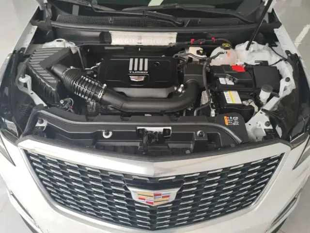 Cadillac XT5 — Фото автомобиля 10