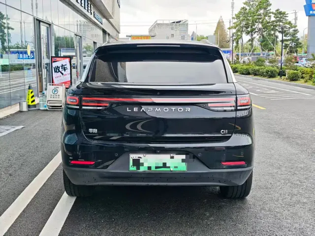 Leapmotor C11 — Фото автомобиля 8