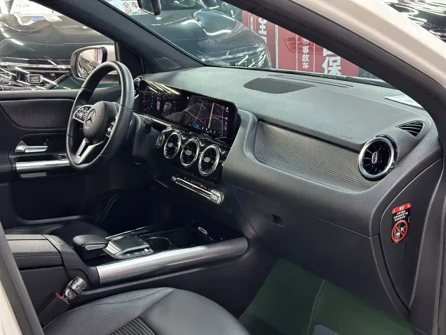 Mercedes-Benz B-Class — Фото автомобиля 12