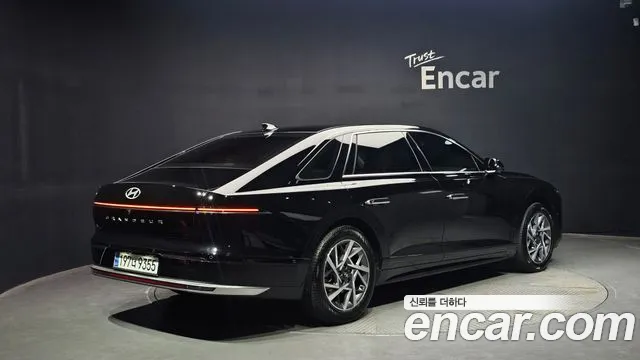 Hyundai Grandeur Grandeur (GN7) 2.5 Бензин 2WD — Фото автомобиля 2
