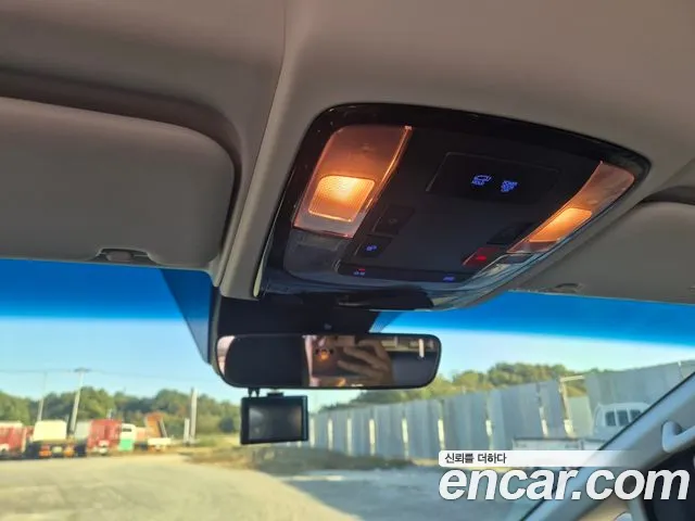 Hyundai Staria — Фото автомобиля 14