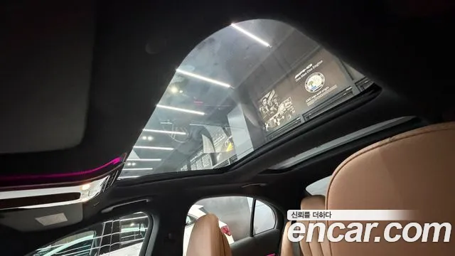 Mercedes-Benz E-Class W214 — Фото автомобиля 12