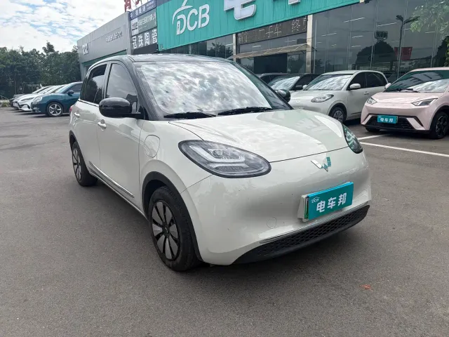 Wuling Bingo — Фото автомобиля 3