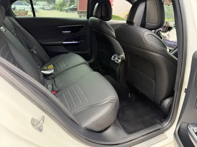 Mercedes-Benz C-Class — Фото автомобиля 13