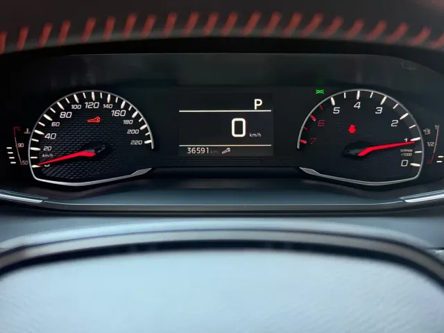 Peugeot 2008 — Фото автомобиля 25