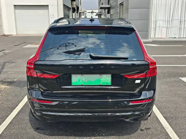 Volvo XC60 — Фото автомобиля 3