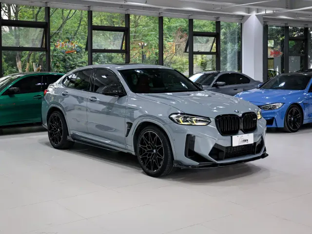 BMW X4 M — Фото автомобиля 3