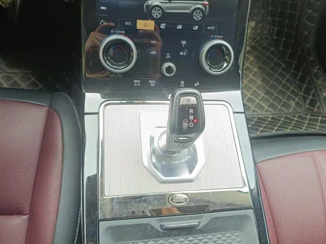 Land Rover Range Rover Evoque — Фото автомобиля 16