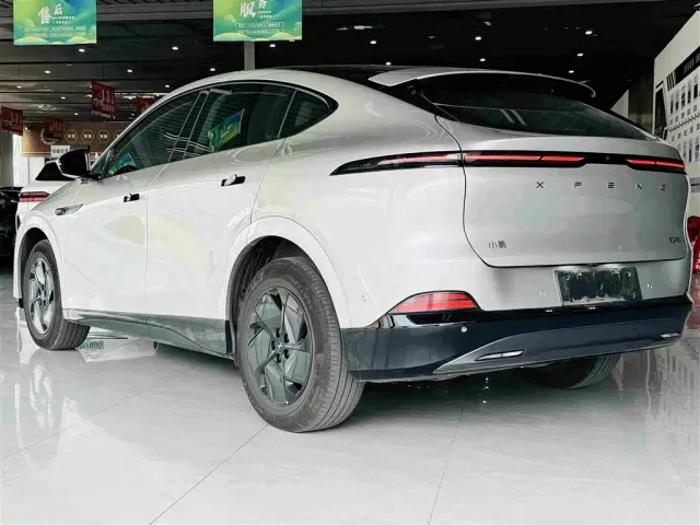 Xpeng G6 — Фото автомобиля 12