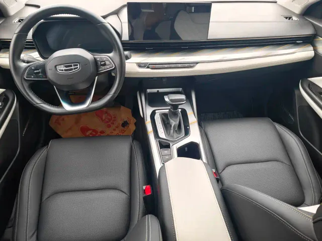 Geely Emgrand L — Фото автомобиля 6