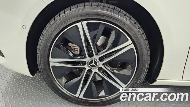 Mercedes-Benz A-Class — Фото автомобиля 5