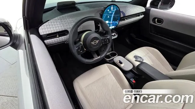 MINI Cooper Generation 4 — Фото автомобиля 7
