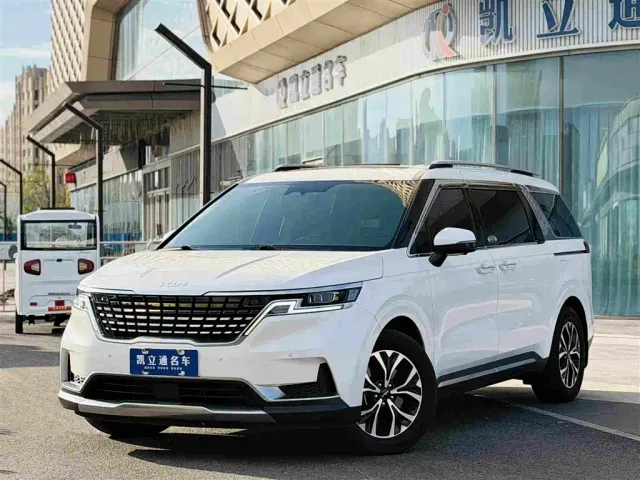 Фотография автомобиля — Kia Carnival