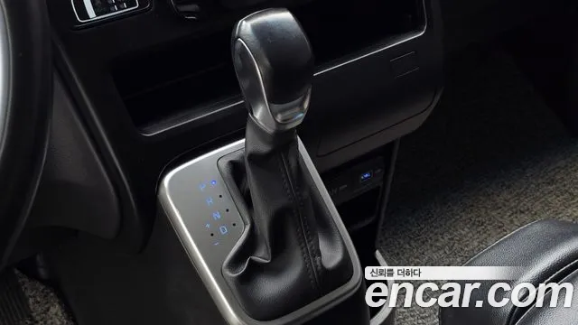 Hyundai Staria — Фото автомобиля 12
