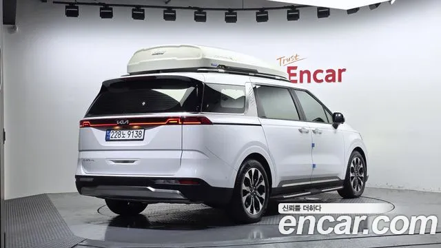 Kia Canival Carnival 4 поколение Дизель 7 мест Signature — Фото автомобиля 2