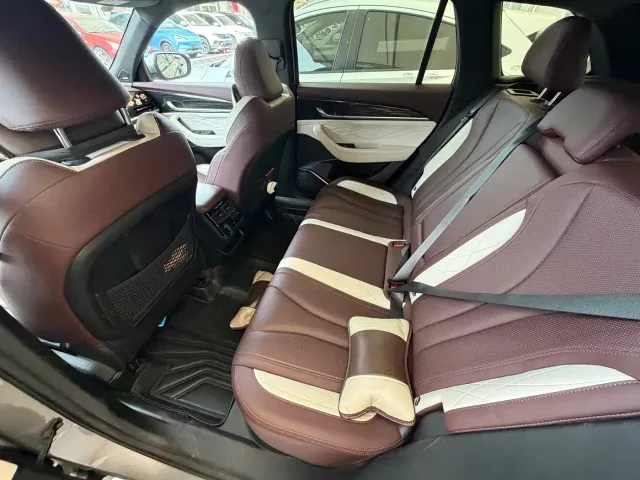 Geely Xingyue L — Фото автомобиля 10