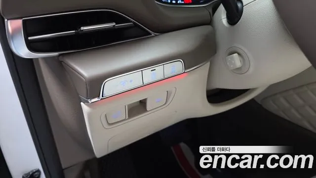 Genesis GV80 — Фото автомобиля 25