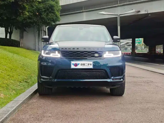 Land Rover Range Rover Sport — Фото автомобиля 2