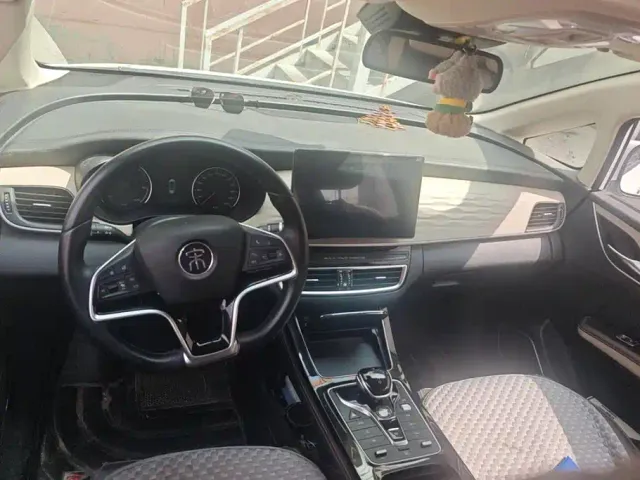 BYD Song MAX — Фото автомобиля 12