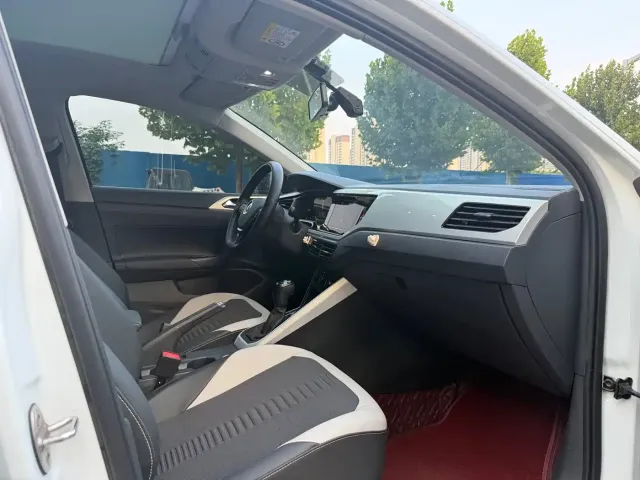 Volkswagen Polo 2023 Plus 1.5L Automatic Colorful Tech Edition — Фото автомобиля 11