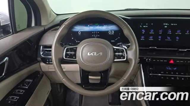 Kia Carnival Generation 4 — Фото автомобиля 20