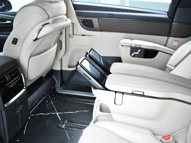 Toyota Alphard — Фото автомобиля 21