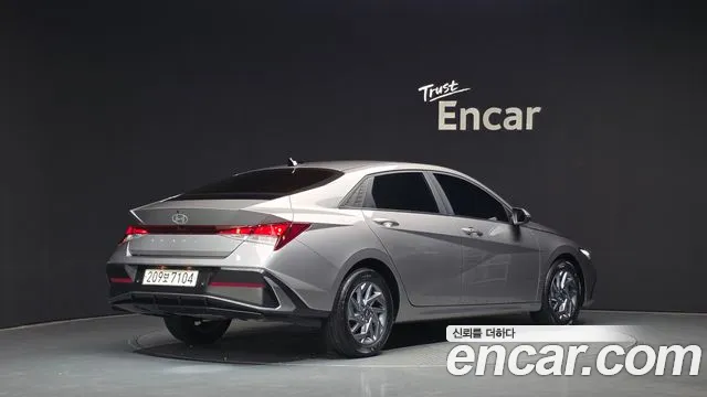 Hyundai Avante — Фото автомобиля 2