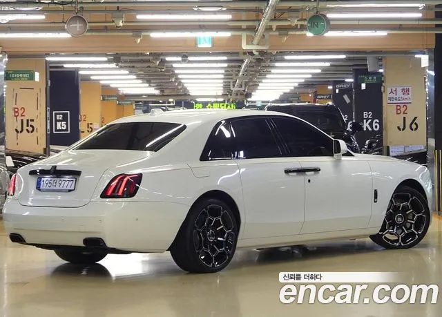 Rolls-Royce Ghost — Фото автомобиля 3