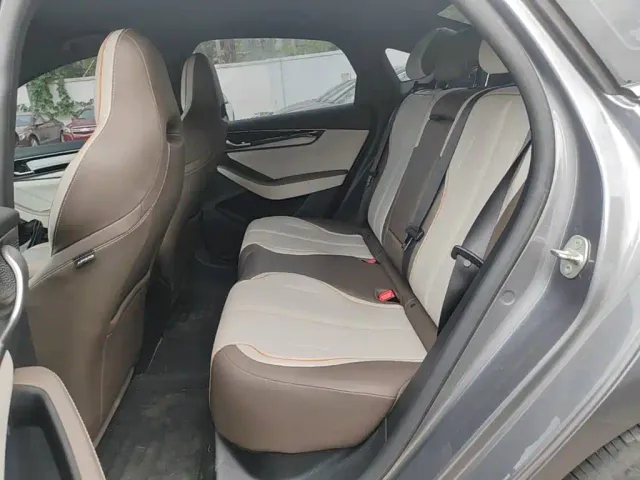 BYD Qin PLUS — Фото автомобиля 16