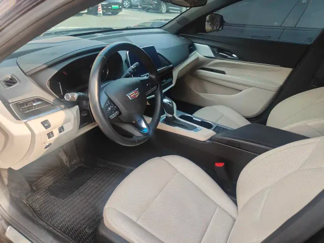 Cadillac CT4 — Фото автомобиля 7