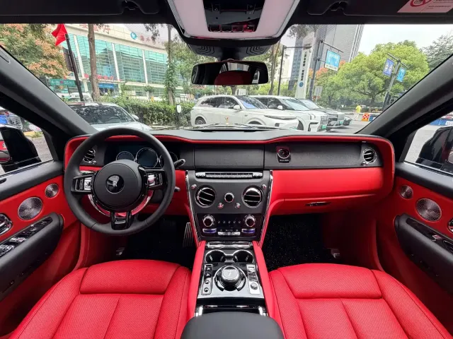 Rolls-Royce Cullinan 2024 4-Seater — Фото автомобиля 5
