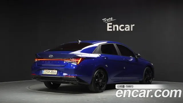 Hyundai Avante CN7 — Фото автомобиля 2