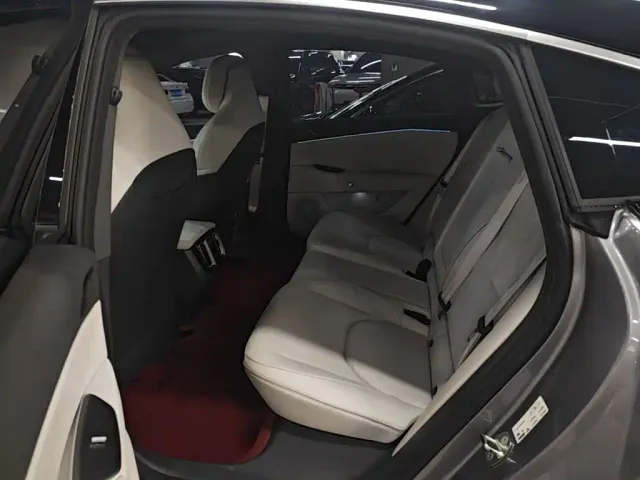 Arcfox Alpha S5 — Фото автомобиля 16