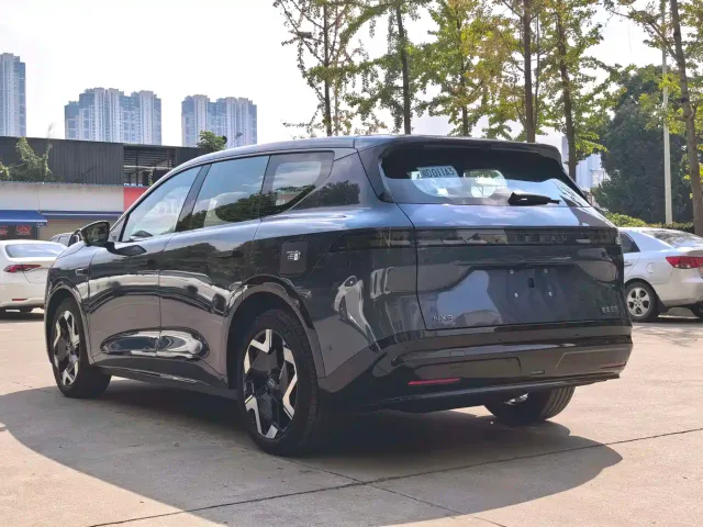 Nissan NX8 — Фото автомобиля 6