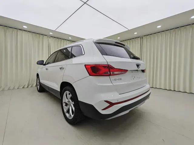 Jetta VS7 — Фото автомобиля 4