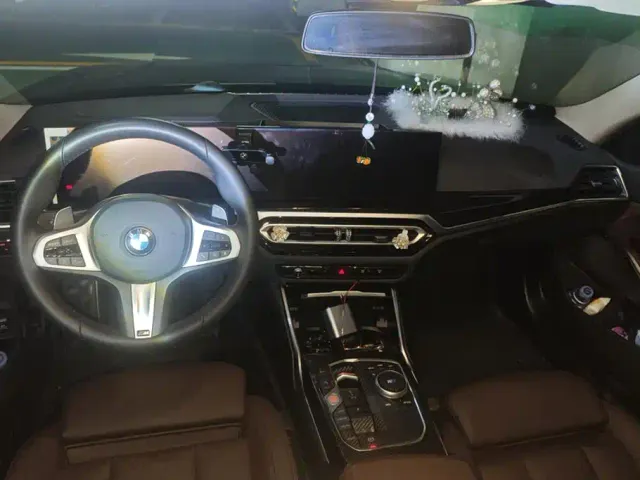 BMW 3 Series — Фото автомобиля 12