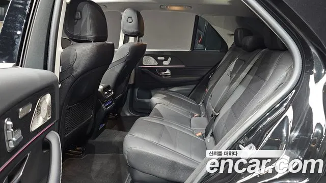 Mercedes-Benz GLE-Class — Фото автомобиля 18