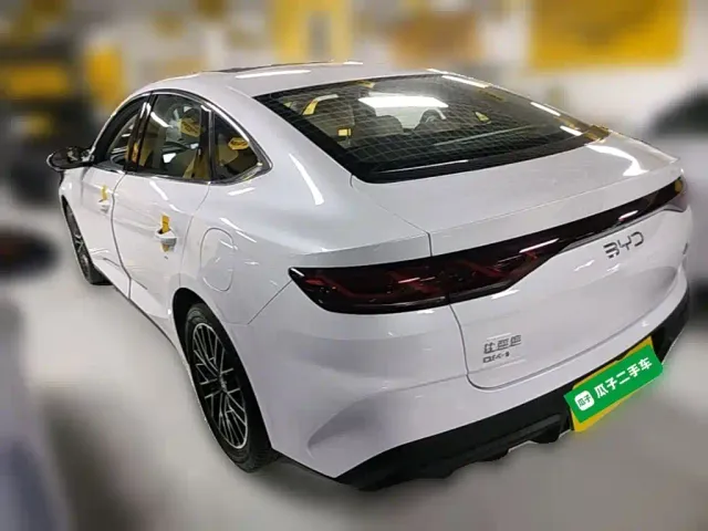 BYD Qin L — Фото автомобиля 6