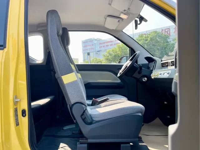 Wuling Hongguang Mini EV — Фото автомобиля 10