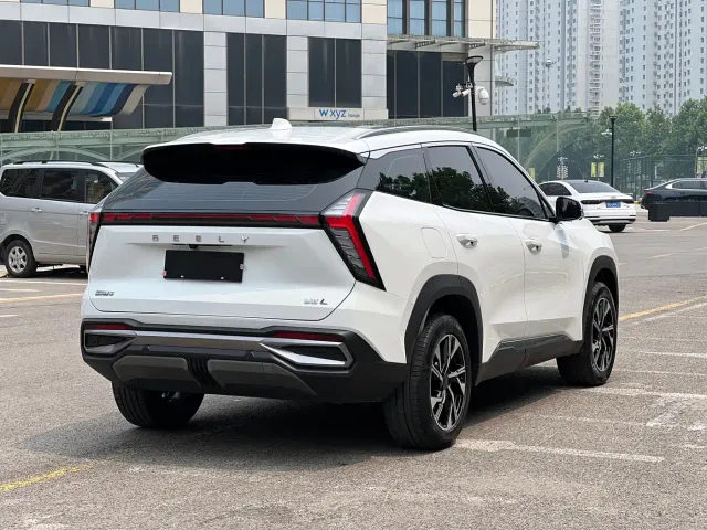Geely Boyue L — Фото автомобиля 4