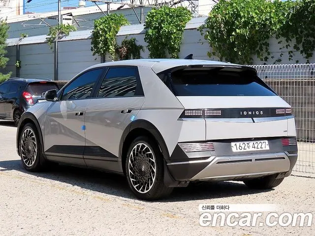 Hyundai Ioniq 5 — Фото автомобиля 3