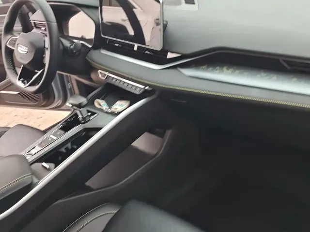 Geely Xingrui — Фото автомобиля 3