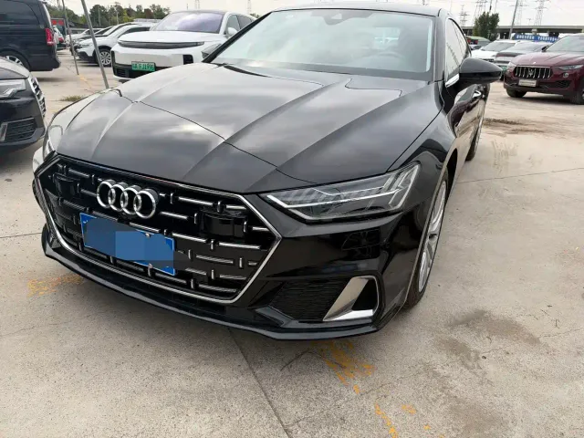 Фотография автомобиля — Audi A7L
