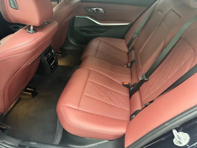BMW 3 Series — Фото автомобиля 7
