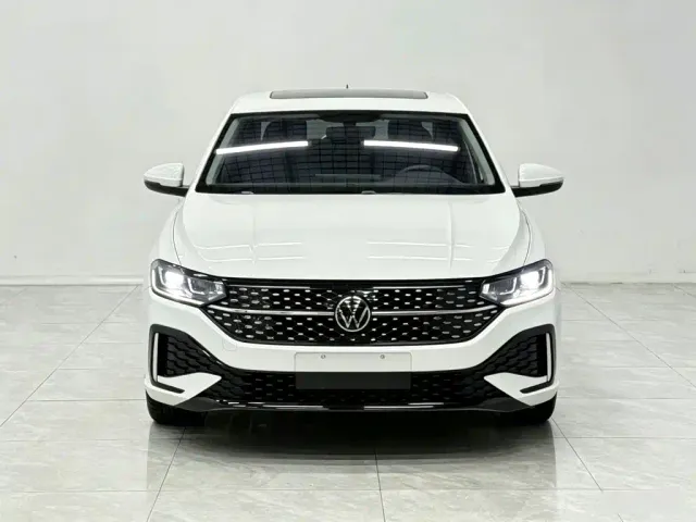 Volkswagen Lavida — Фото автомобиля 2
