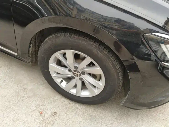 Volkswagen Passat — Фото автомобиля 6